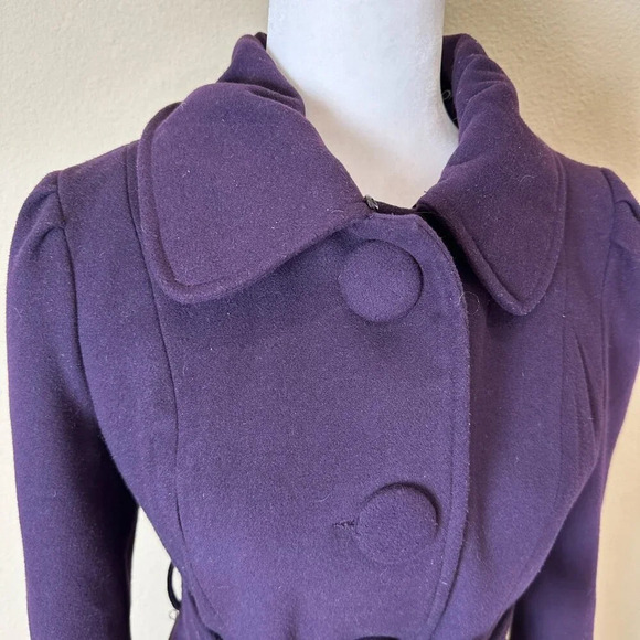 BANANA USA Fur Collar Purple Lined Coat Jacket w Ruffle Tie Belt Size Large - Picture 4 of 16